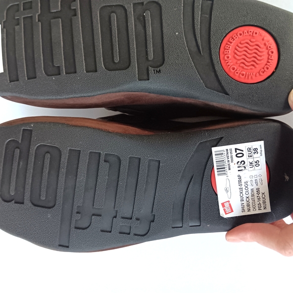 Fitflop Shuv Nubuck Chocolate Brown Buckle Strap Slip-On Clogs - Picture 8 of 9